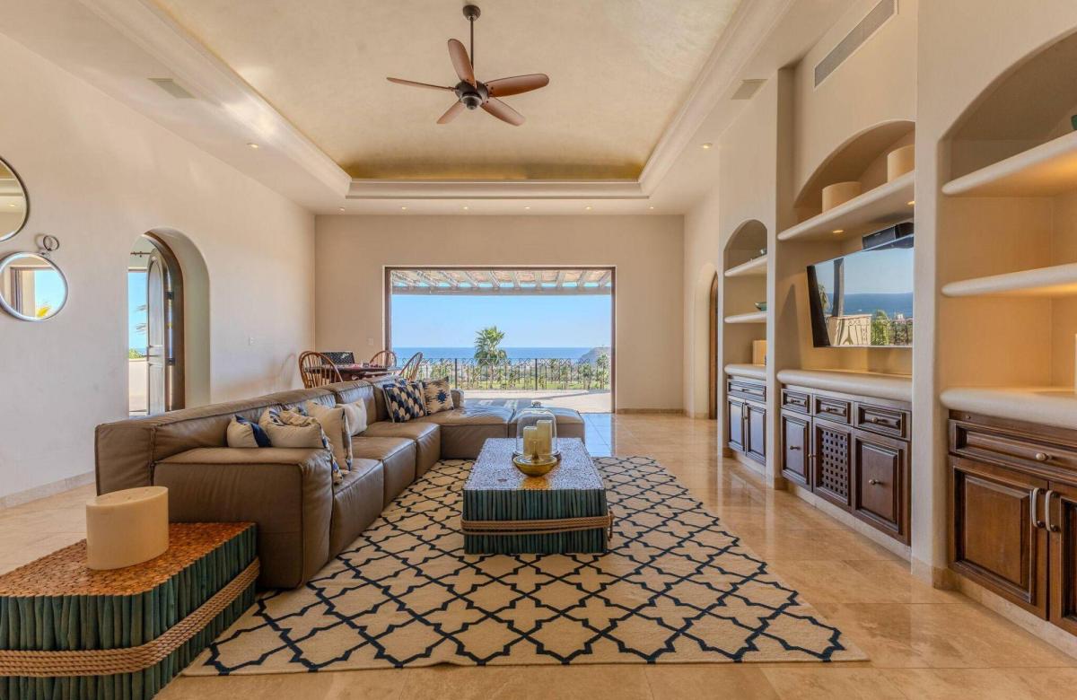 Foto 2 de Luxury Ocean View Villa – Tourist Corridor, Cabo San Lucas
